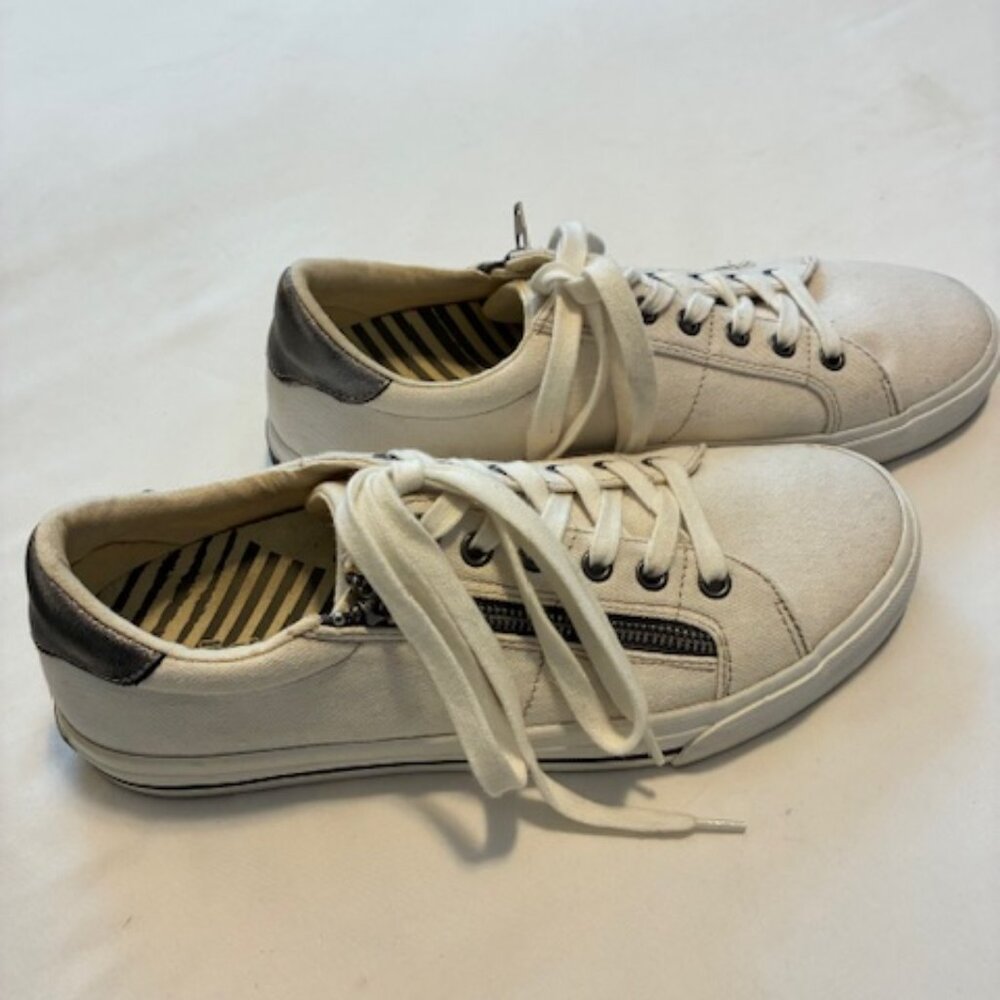 TAOS Women's Z Soul Sneakers - White/Pewter - Size 10 - Like new - Picture 4 of 6
